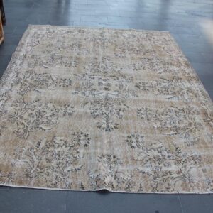 6.8 ft. x 9.2 ft. Vintage Turkish Rug TR36597 Image 1