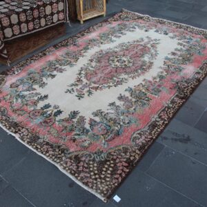 5.9 ft. x 9.3 ft. Vintage Turkish Rug TR36617 Image 1