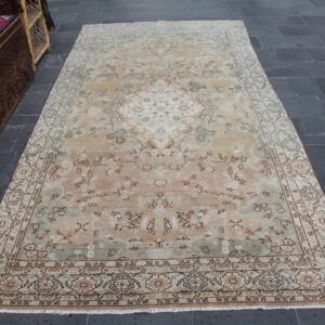 5.4 ft. x 11.1 ft. Vintage Turkish Rug TR36827 Image 1