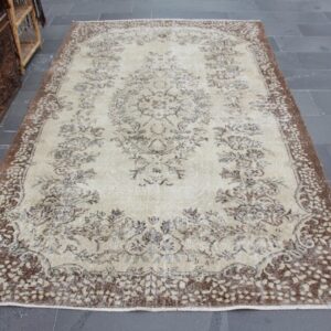 5.6 ft. x 9.4 ft. Vintage Turkish Rug TR36857 Image 1
