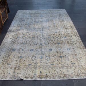 5.8 ft. x 9 ft. Vintage Turkish Rug TR37067 Image 1