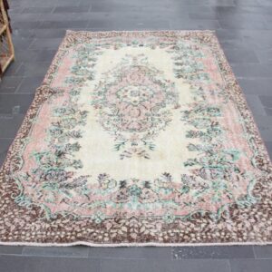 5.6 ft. x 9.3 ft. Vintage Turkish Rug TR37127 Image 1