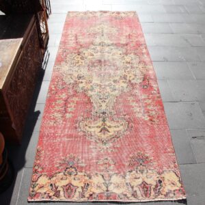 3.1 ft. x 8.9 ft. Vintage Turkish Rug TR37237 Image 1
