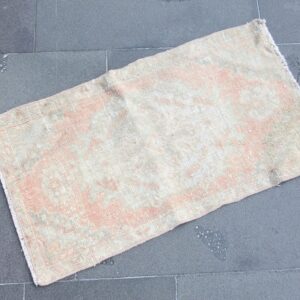 1.5 ft. x 2.6 ft. Vintage Turkish Rug TR37357 Image 1