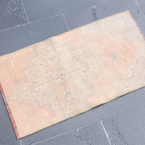 1.3 ft. x 2.4 ft. Vintage Turkish Rug TR37377 Image 1