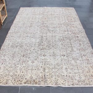 5.4 ft. x 8.9 ft. Vintage Turkish Rug TR37617 Image 1