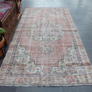 4.4 ft. x 9.3 ft. Vintage Turkish Rug TR37637 Image 1
