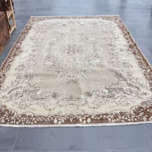 6.9 ft. x 10.3 ft. Vintage Turkish Rug TR37857 Image 1