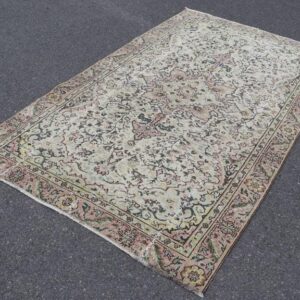 4.8 ft. x 8 ft. Vintage Turkish Rug TR37967 Image 1