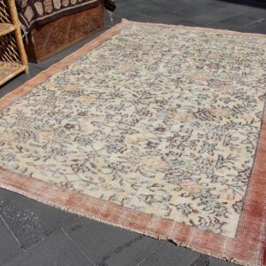 5.5 ft. x 8.1 ft. Vintage Turkish Rug TR38007 Image 1
