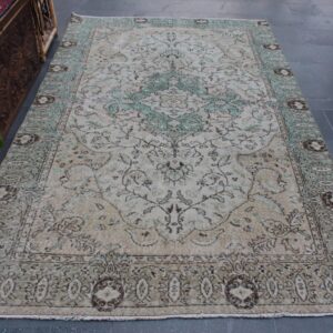 5.3 ft. x 8.8 ft. Vintage Turkish Rug TR38057 Image 1