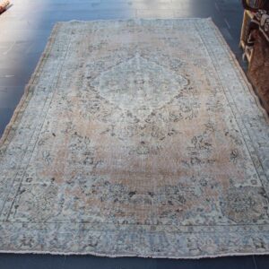 5.6 ft. x 9.3 ft. Vintage Turkish Rug TR38087 Image 1