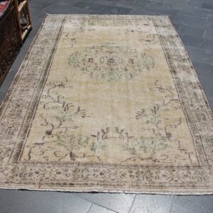 5.3 ft. x 9 ft. Vintage Turkish Rug TR38117 Image 1