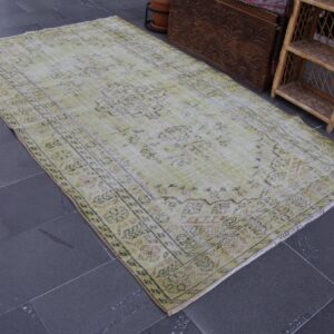 4.9 ft. x 8.4 ft. Vintage Turkish Rug TR38337 Image 1