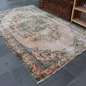 5.1 ft. x 8.2 ft. Vintage Turkish Rug TR38347 Image 1