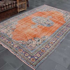 6.7 ft. x 10.5 ft. Vintage Turkish Rug TR38427 Image 1
