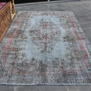 5.7 ft. x 9.8 ft. Vintage Turkish Rug TR38517 Image 1