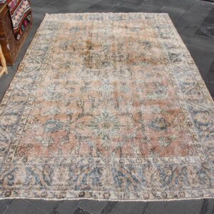 5.2 ft. x 8.7 ft. Vintage Turkish Rug TR38547 Image 1