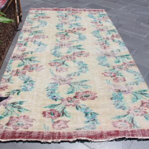 4.7 ft. x 8.9 ft. Vintage Turkish Rug TR39287 Image 1