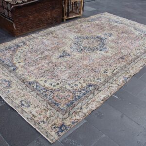 5.4 ft. x 10.2 ft. Vintage Turkish Rug TR39497 Image 1