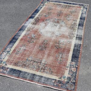 3.8 ft. x 7.4 ft. Vintage Turkish Rug TR39777 Image 1