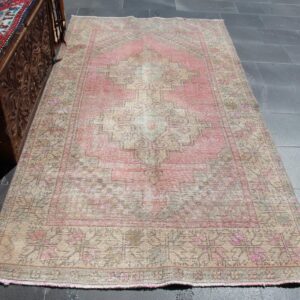 4.1 ft. x 7.9 ft. Vintage Turkish Rug TR40017 Image 1