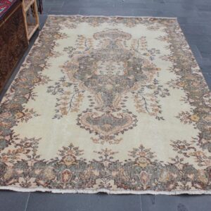 5.6 ft. x 8.9 ft. Vintage Turkish Rug TR40207 Image 1
