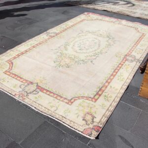 5.5 ft. x 9.4 ft. Vintage Turkish Rug TR40237 Image 1