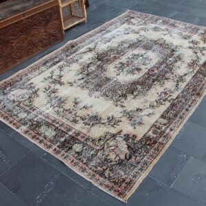 5.6 ft. x 8.6 ft. Vintage Turkish Rug TR40247 Image 1