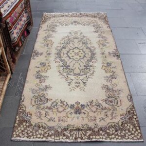 3.1 ft. x 6.7 ft. Vintage Turkish Rug TR40577 Image 1