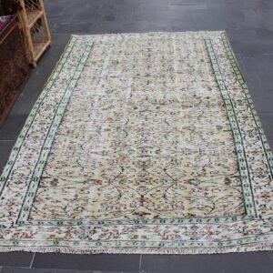 5.3 ft. x 8.3 ft. Vintage Turkish Rug TR40587 Image 1