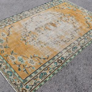 4.7 ft. x 7.5 ft. Vintage Turkish Rug TR40727 Image 1