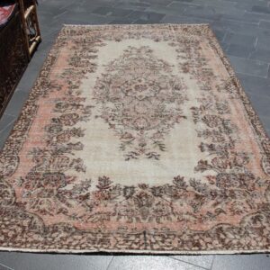 5.2 ft. x 9.1 ft. Vintage Turkish Rug TR40777 Image 1
