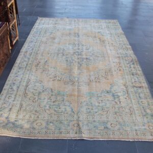 5.7 ft. x 9.8 ft. Vintage Turkish Rug TR41087 Image 1