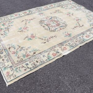 5.6 ft. x 8.8 ft. Vintage Turkish Rug TR41157 Image 1