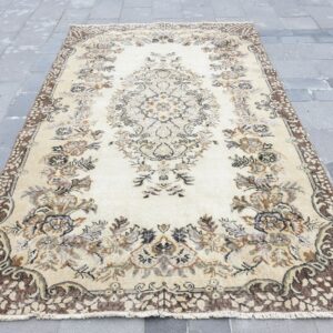 5.4 ft. x 9.1 ft. Vintage Turkish Rug TR41237 Image 1