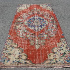 4.5 ft. x 8.9 ft. Vintage Turkish Rug TR41407 Image 1