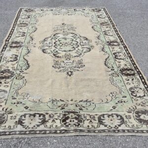 5.6 ft. x 8.8 ft. Vintage Turkish Rug TR41707 Image 1