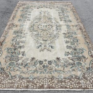 5.5 ft. x 9.2 ft. Vintage Turkish Rug TR41747 Image 1