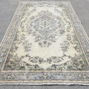 5.6 ft. x 10 ft. Vintage Turkish Rug TR41757 Image 1