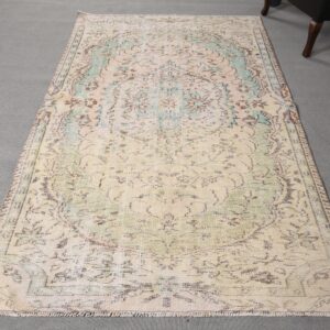 4.7 ft. x 7.7 ft. Vintage Turkish Rug TR41837 Image 1