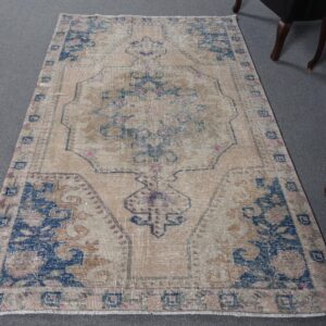 4.2 ft. x 6.9 ft. Vintage Turkish Rug TR42147 Image 1
