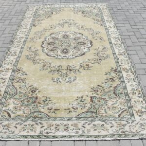 5.7 ft. x 9.9 ft. Vintage Turkish Rug TR42547 Image 1