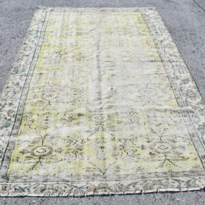 5.7 ft. x 8.9 ft. Vintage Turkish Rug TR43097 Image 1