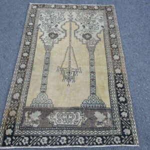3.1 ft. x 4.8 ft. Vintage Turkish Rug TR43197 Image 1