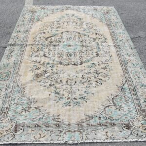 5.5 ft. x 8.3 ft. Vintage Turkish Rug TR43217 Image 1