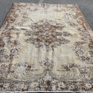 6.6 ft. x 9.3 ft. Vintage Turkish Rug TR43237 Image 1