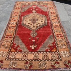 5 ft. x 9.1 ft. Vintage Turkish Rug TR43337 Image 1