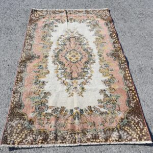 3.8 ft. x 6.5 ft. Vintage Turkish Rug TR43367 Image 1