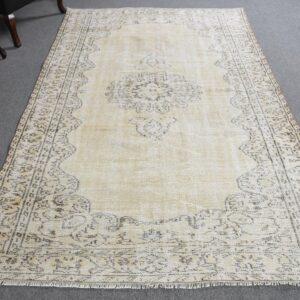 5.3 ft. x 8.7 ft. Vintage Turkish Rug TR43667 Image 1